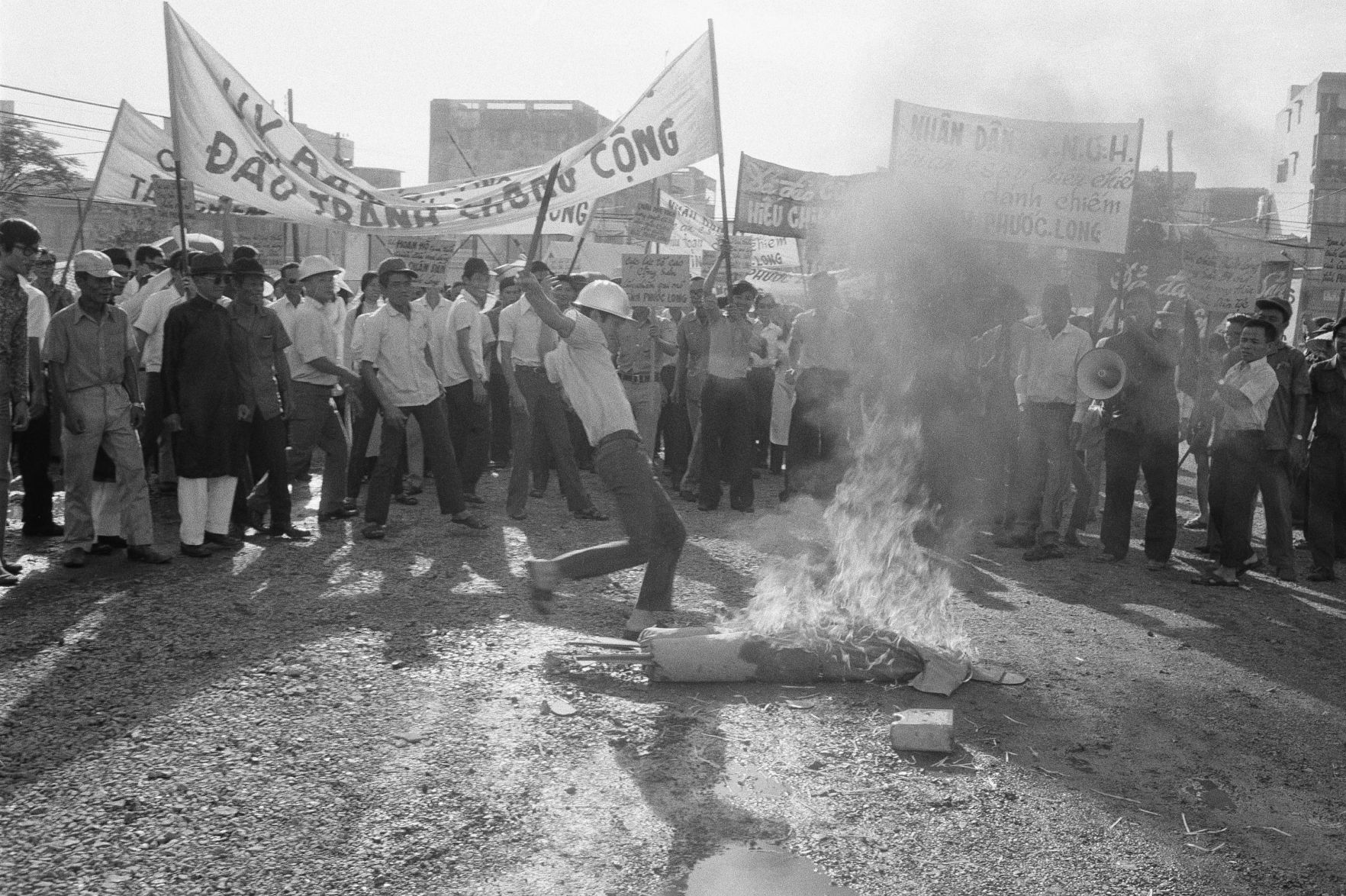 Vietnam War Fall of Saigon